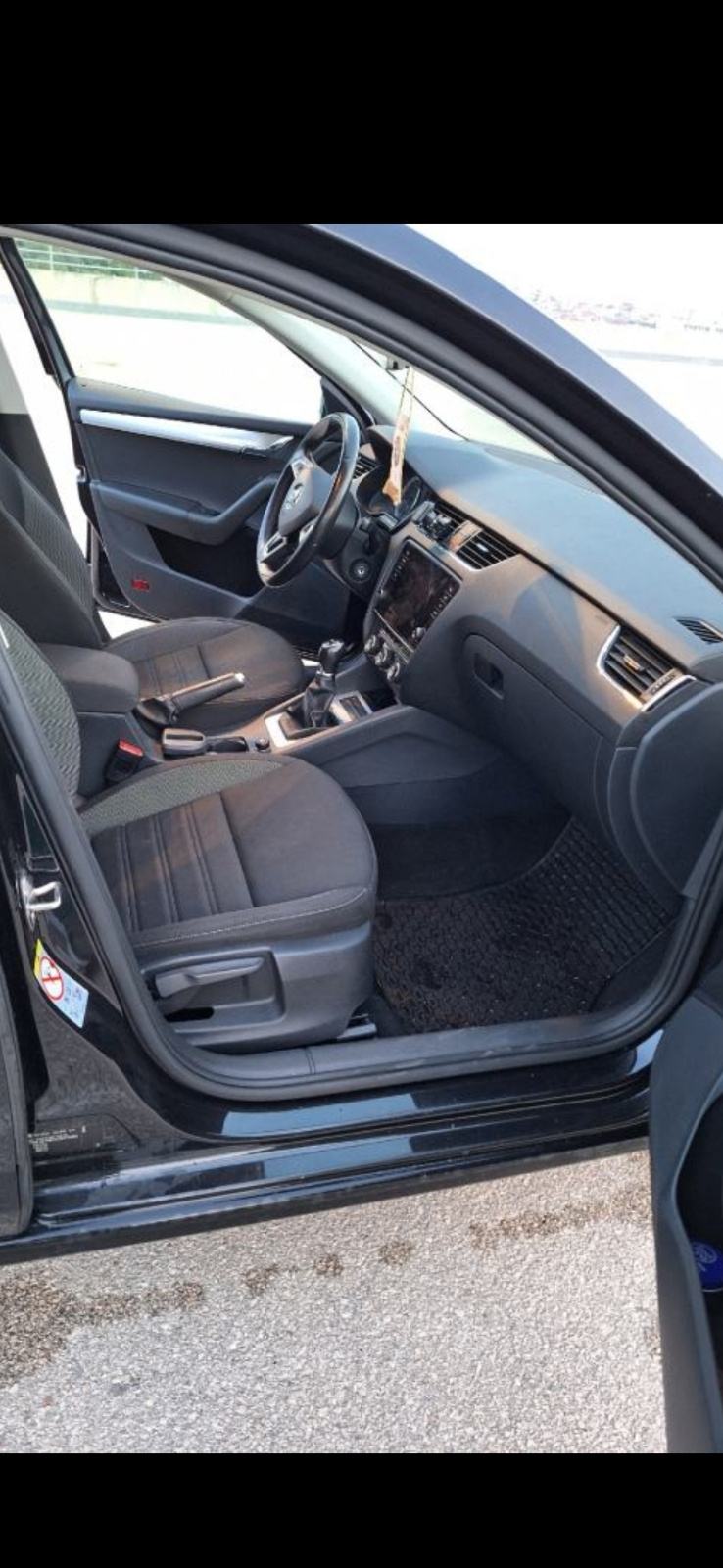 Škoda Octavia 115 KS, VELIKI SERVI NAPRAVLJEN, NOVE CONTI GUME!!!!!!!!, fotografija 13