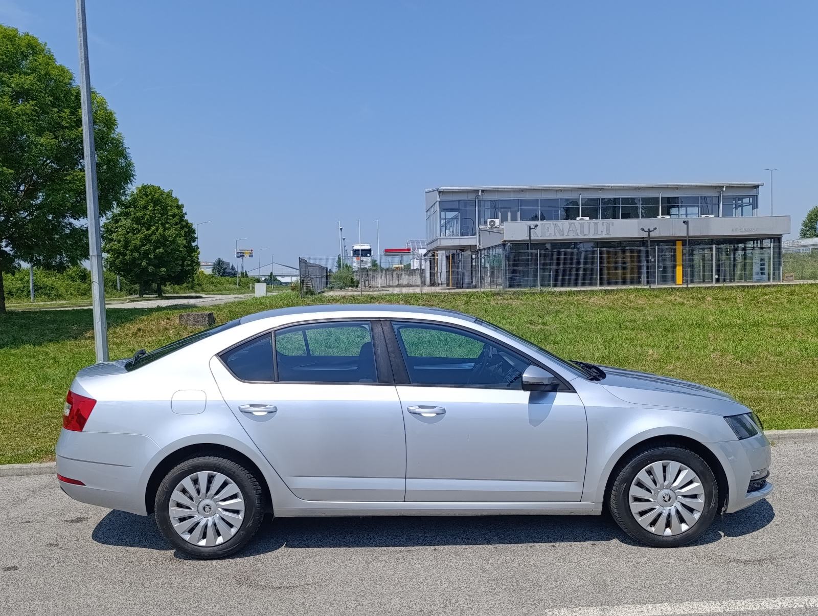 ŠKODA OCTAVIA 1.6 TDI 2017. - AKCIJA 8.888 EUR, fotografija 4