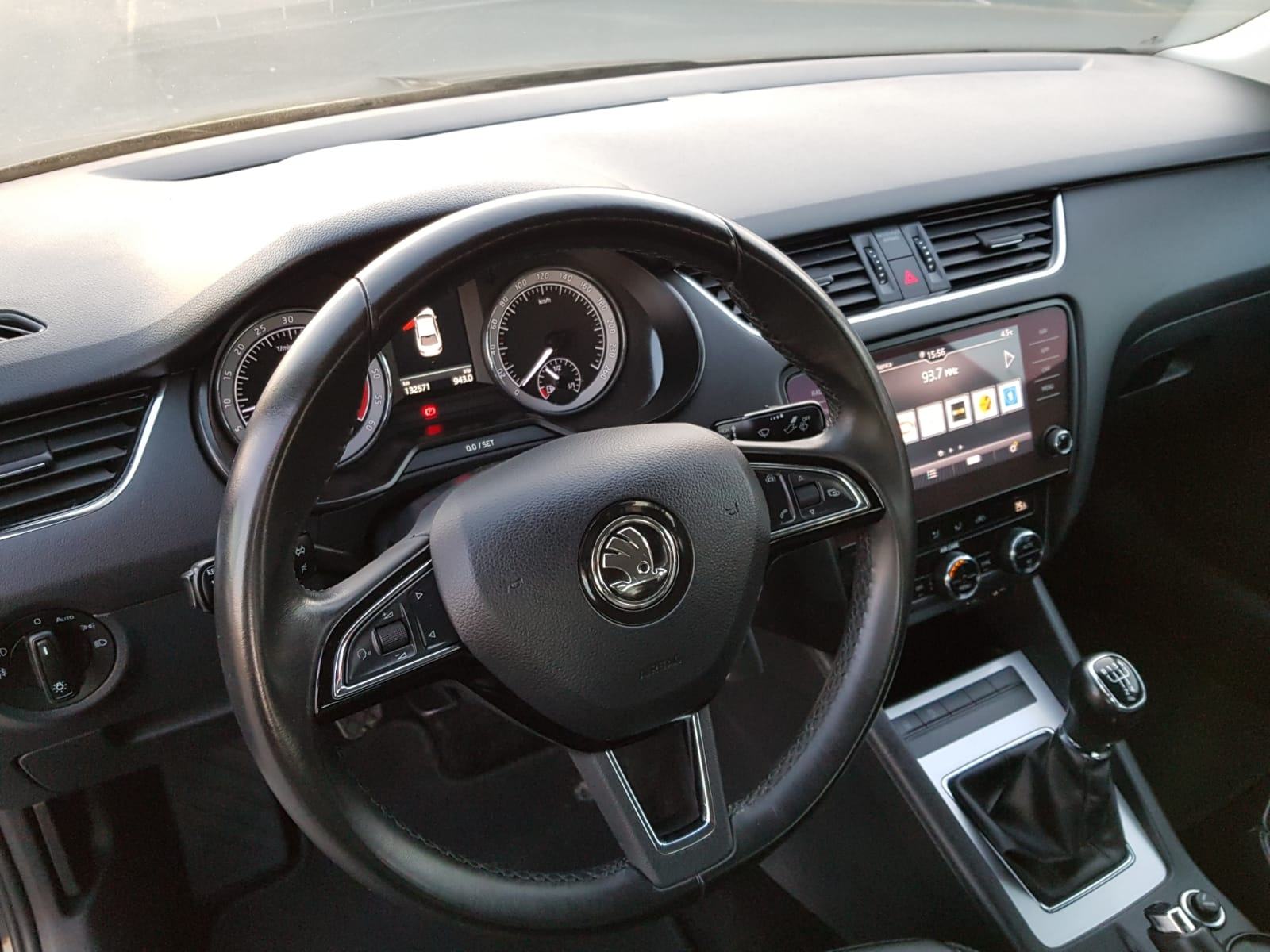 Škoda Octavia 1,6 TDI Limuzina, 2017.godina, fotografija 10