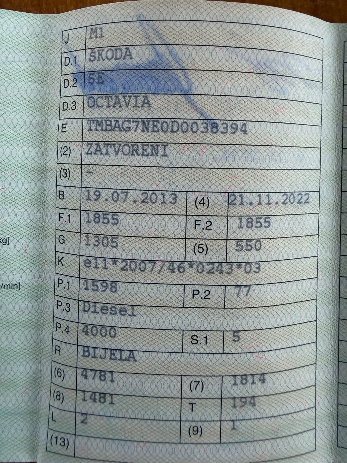 Škoda Octavia 1,6 TDI navgacija tempomat p.senzori g.sjedala v.sevis, fotografija 19