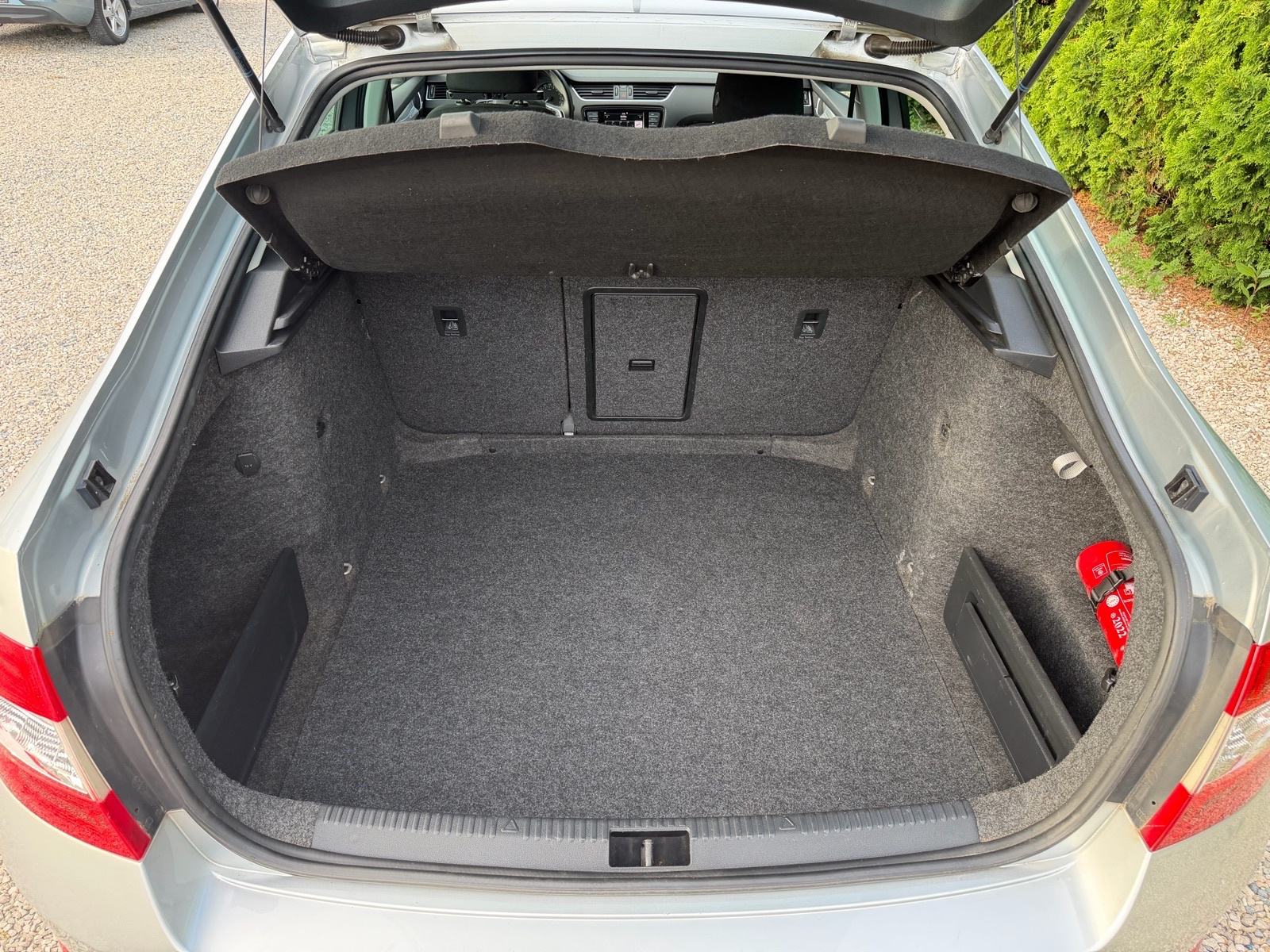Škoda Octavia 1,6 TDI * Navigacija,Grijanje sjedala,Temp.,Alu felge*, fotografija 20