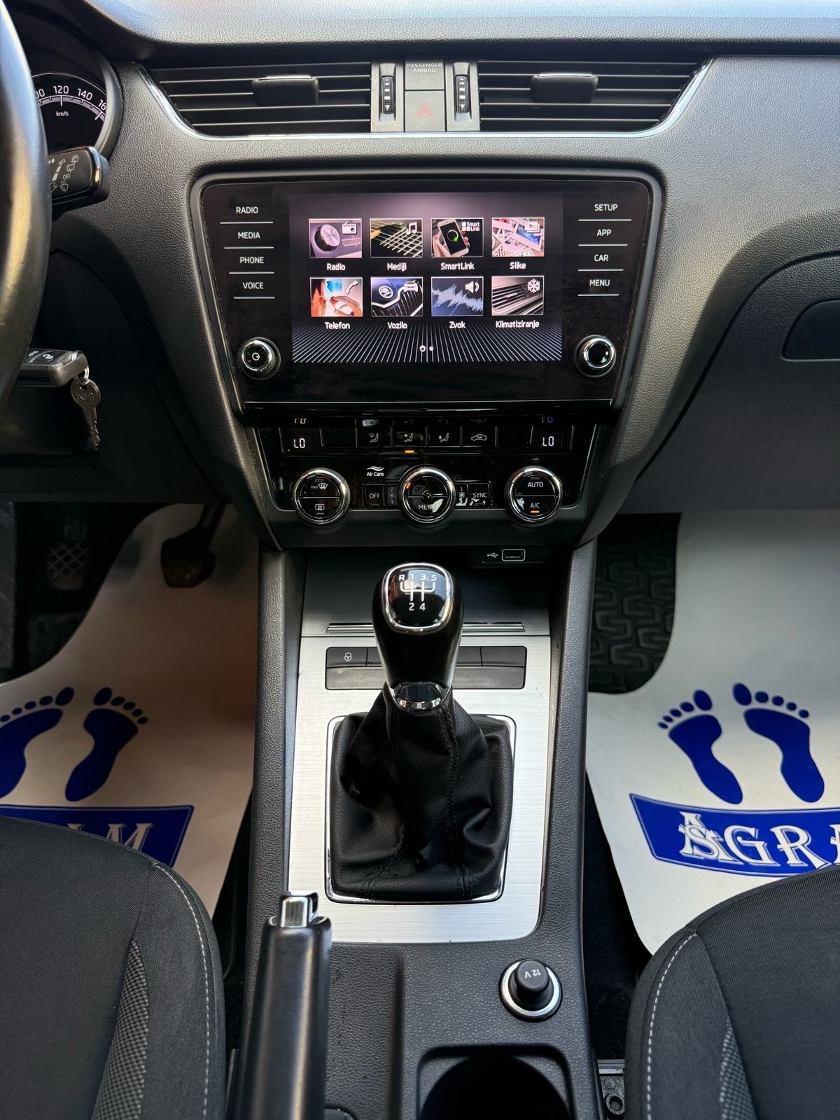 Škoda Octavia 1,6 TDI*PRVI VLASNIK*NAVI*START STOP*LED*ALU*PDC*SERVISN, fotografija 16