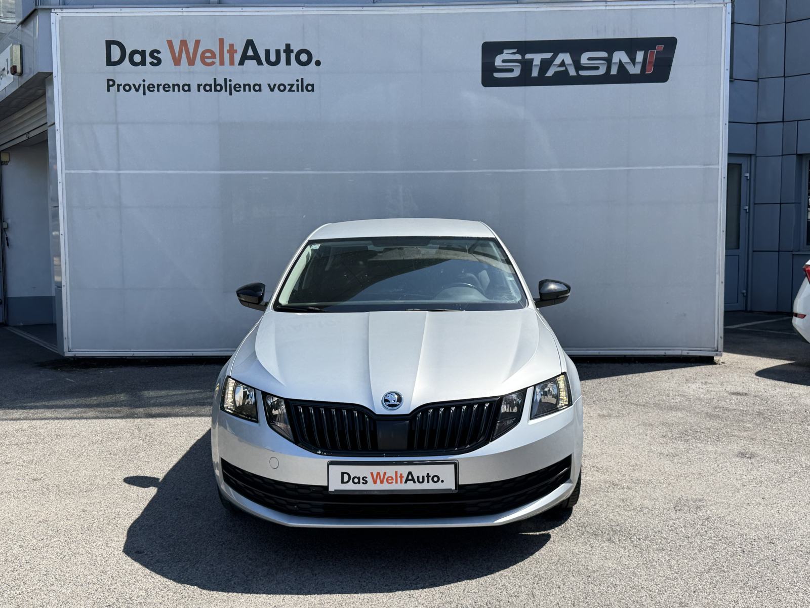 Škoda Octavia 1,6 TDI SIMPLY, fotografija 2