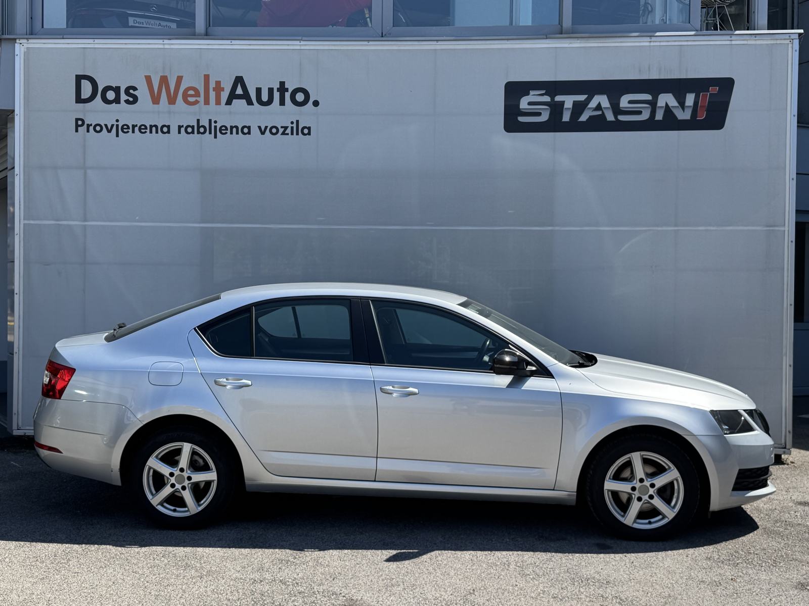 Škoda Octavia 1,6 TDI SIMPLY, fotografija 4