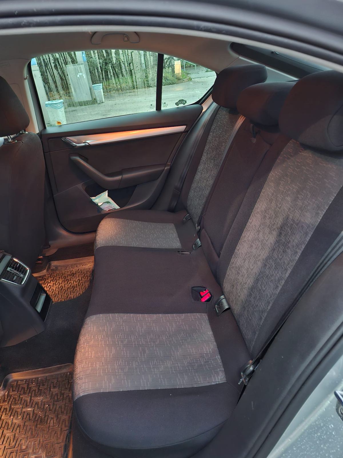 Škoda Octavia 1,6 TDI, fotografija 5