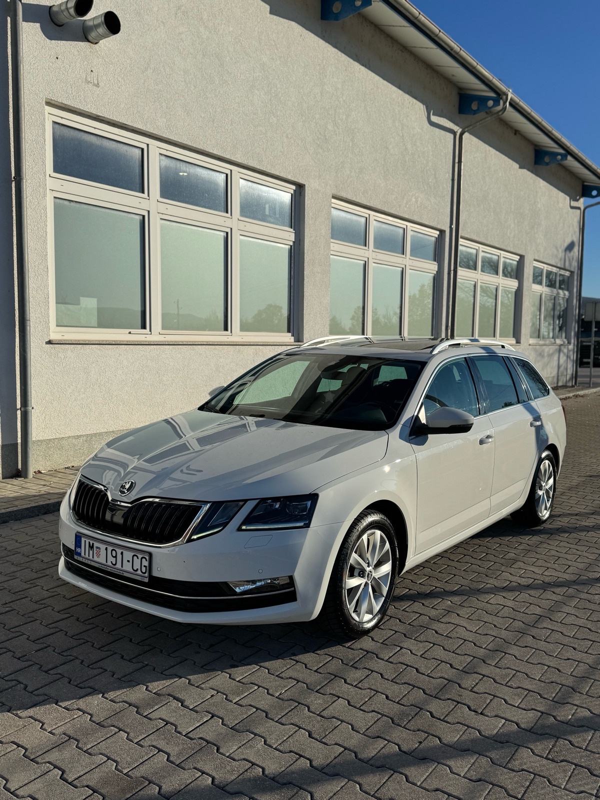 Škoda Octavia 1,6 TDI, fotografija 1