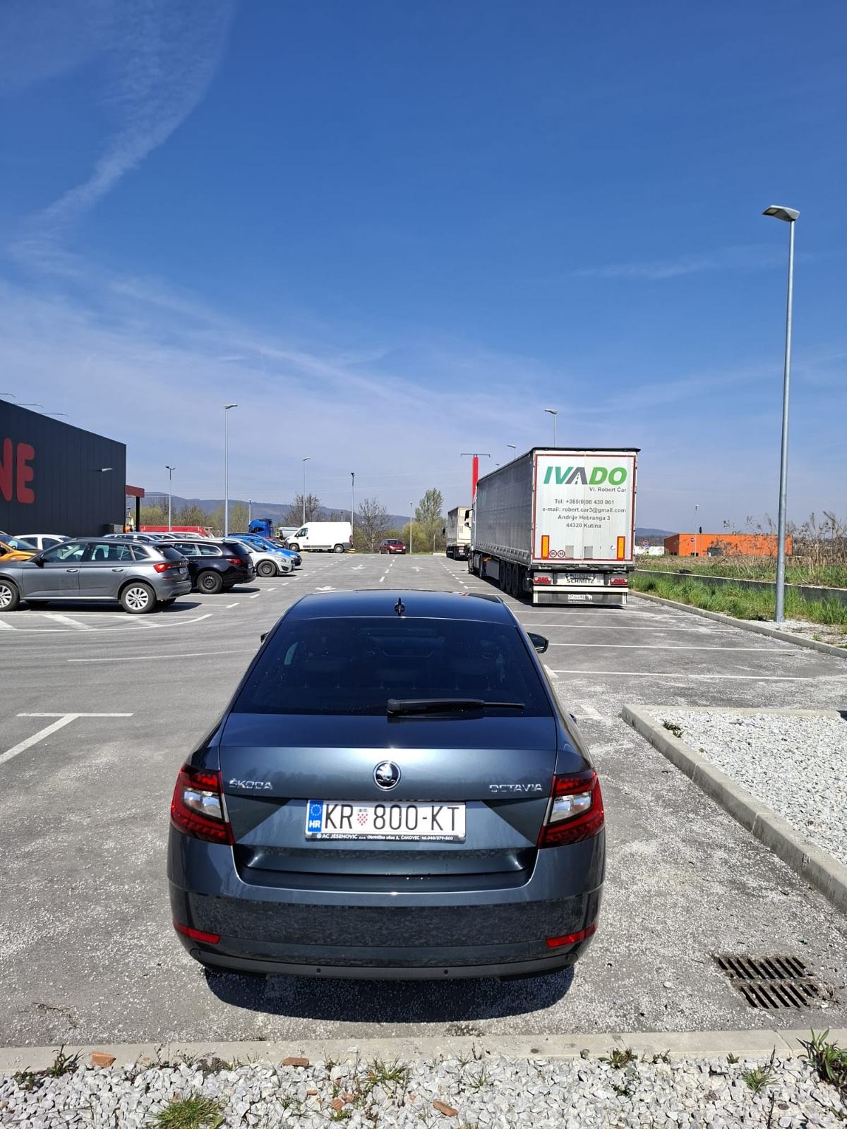ŠKODA OCTAVIA 1.6 TDI STYLE 85KW TOP STANJE,PRVI VLASNIK, fotografija 2