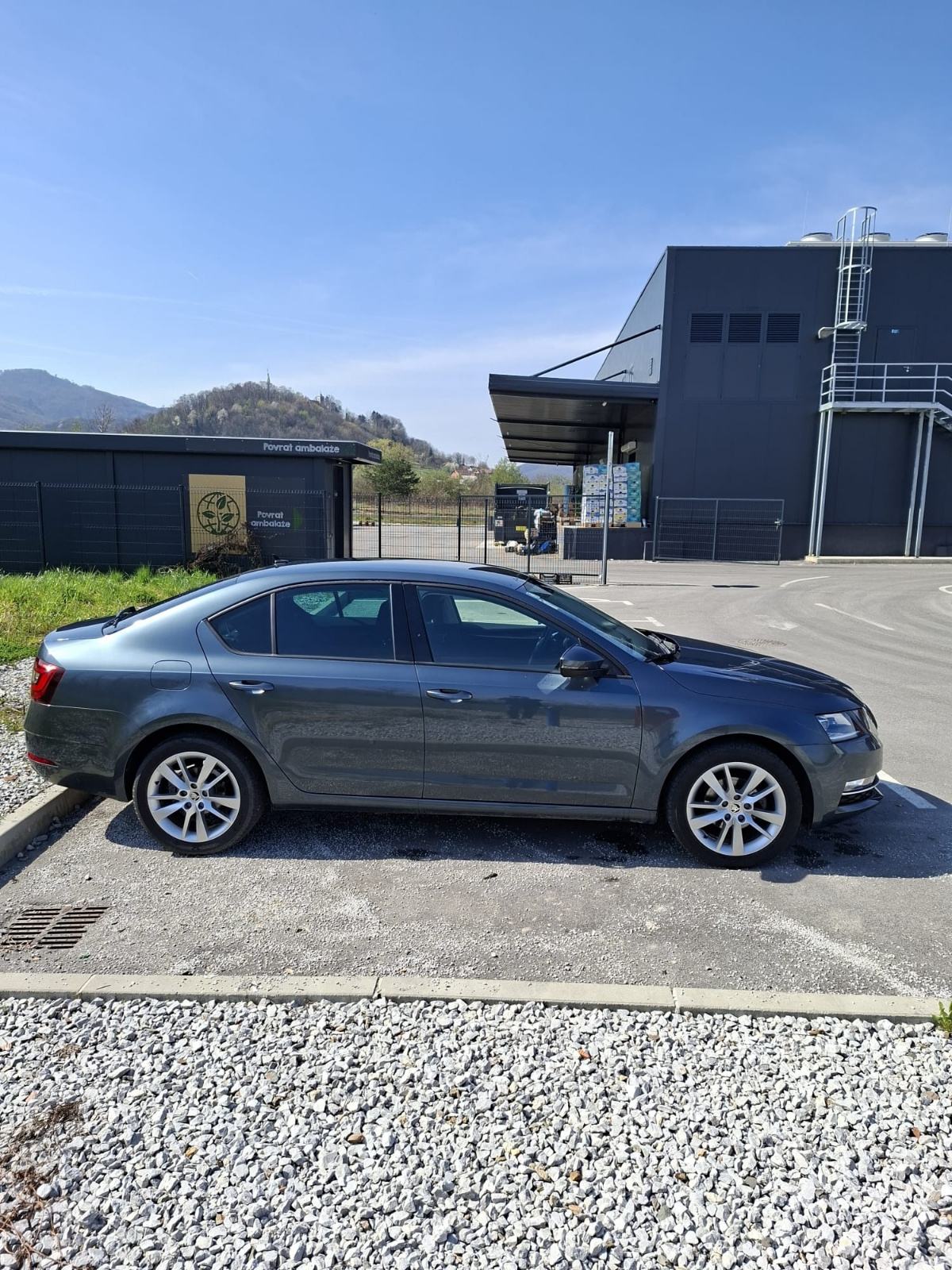 ŠKODA OCTAVIA 1.6 TDI STYLE 85KW TOP STANJE,PRVI VLASNIK, fotografija 5