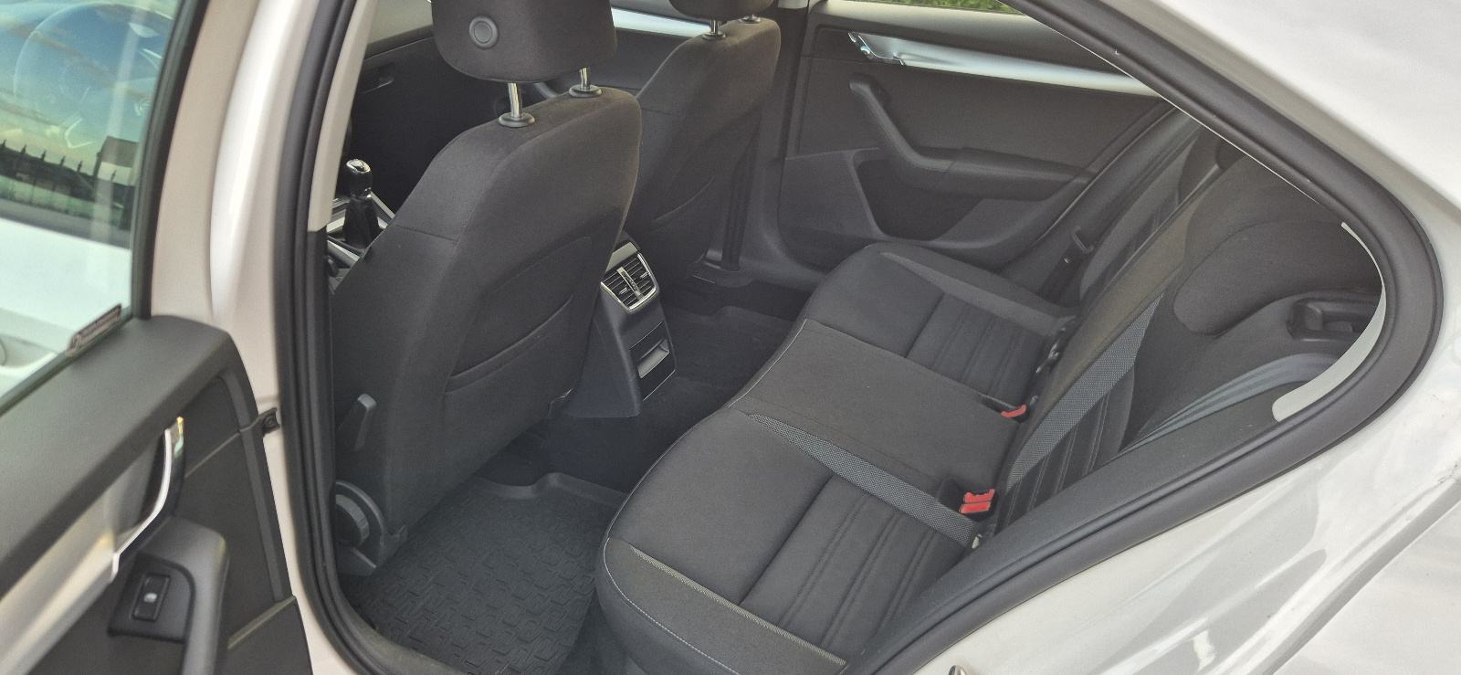 Škoda Octavia 1,6 TDI, fotografija 9