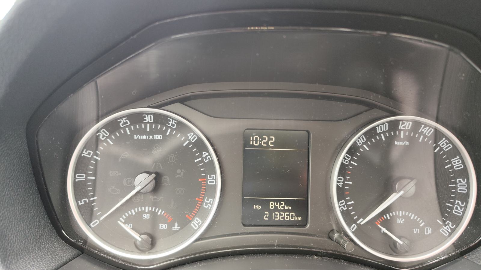 Škoda Octavia 1,6 TDI REGISTRIRAN DO 16.5.2027., fotografija 10