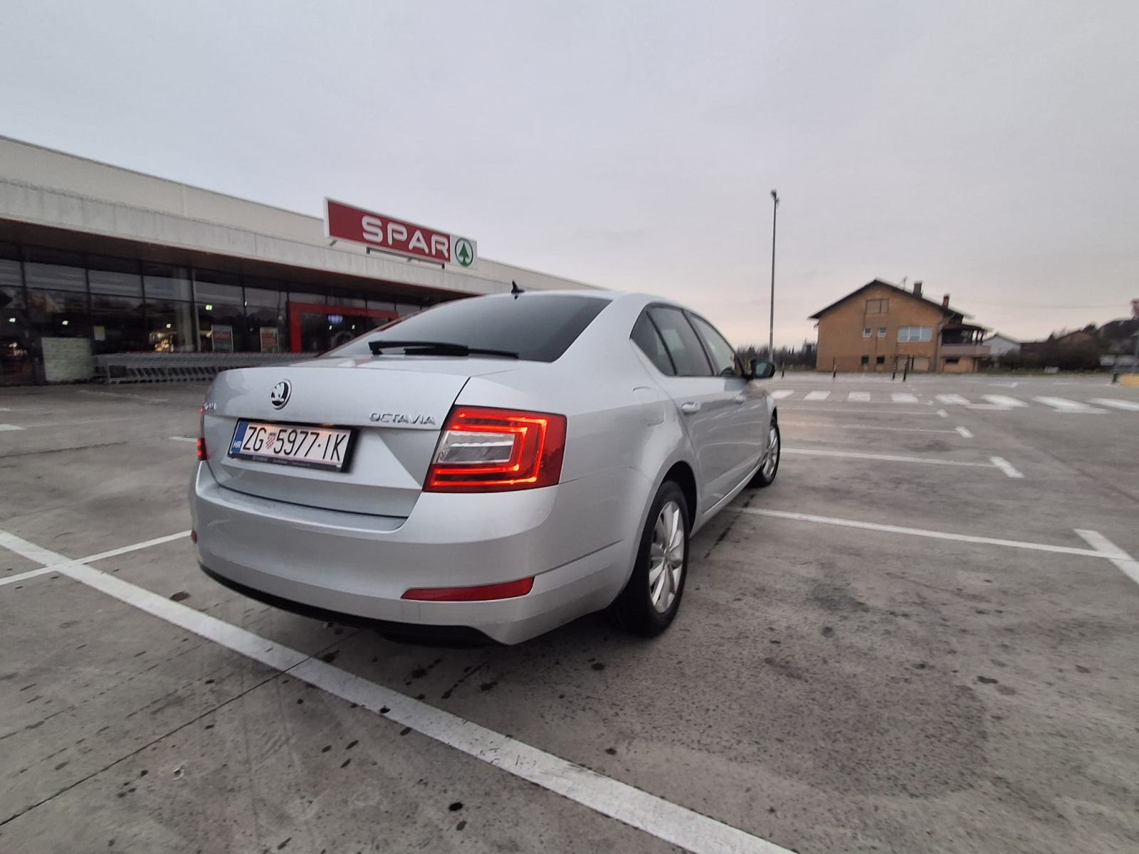 Škoda Octavia 1,6 TDI, fotografija 3