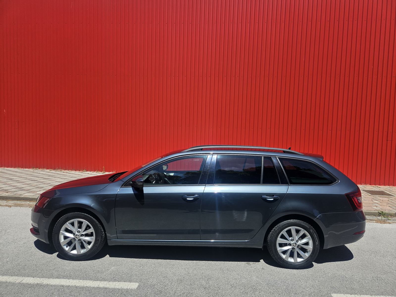 Škoda Octavia 1,6 TDI **TOP STANJE**, fotografija 5