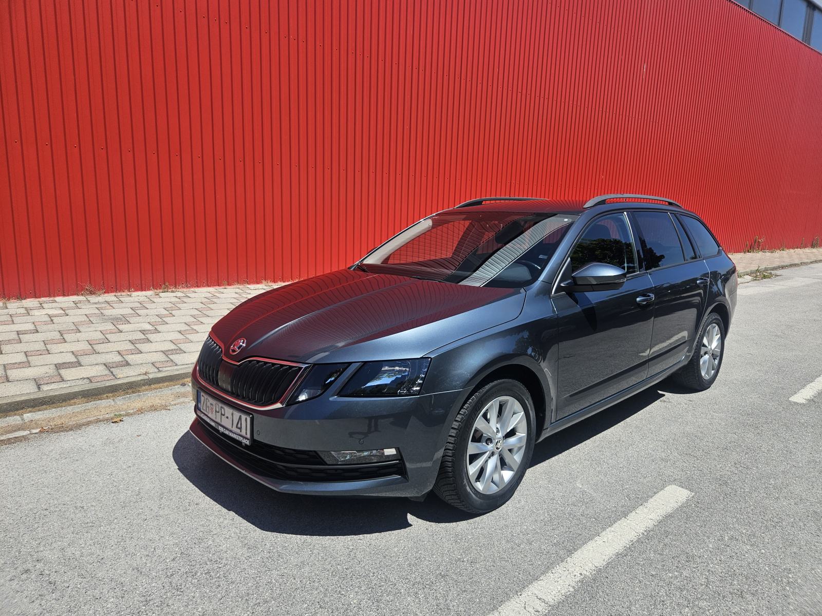 Škoda Octavia 1,6 TDI **TOP STANJE**, fotografija 7