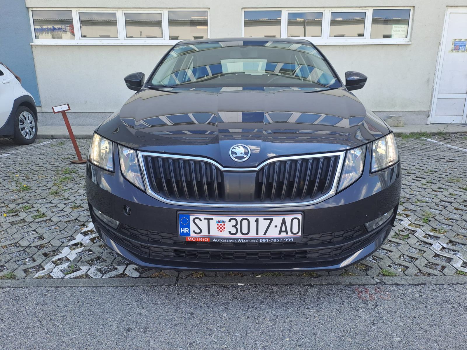 Škoda Octavia 1.6 TDI, fotografija 4
