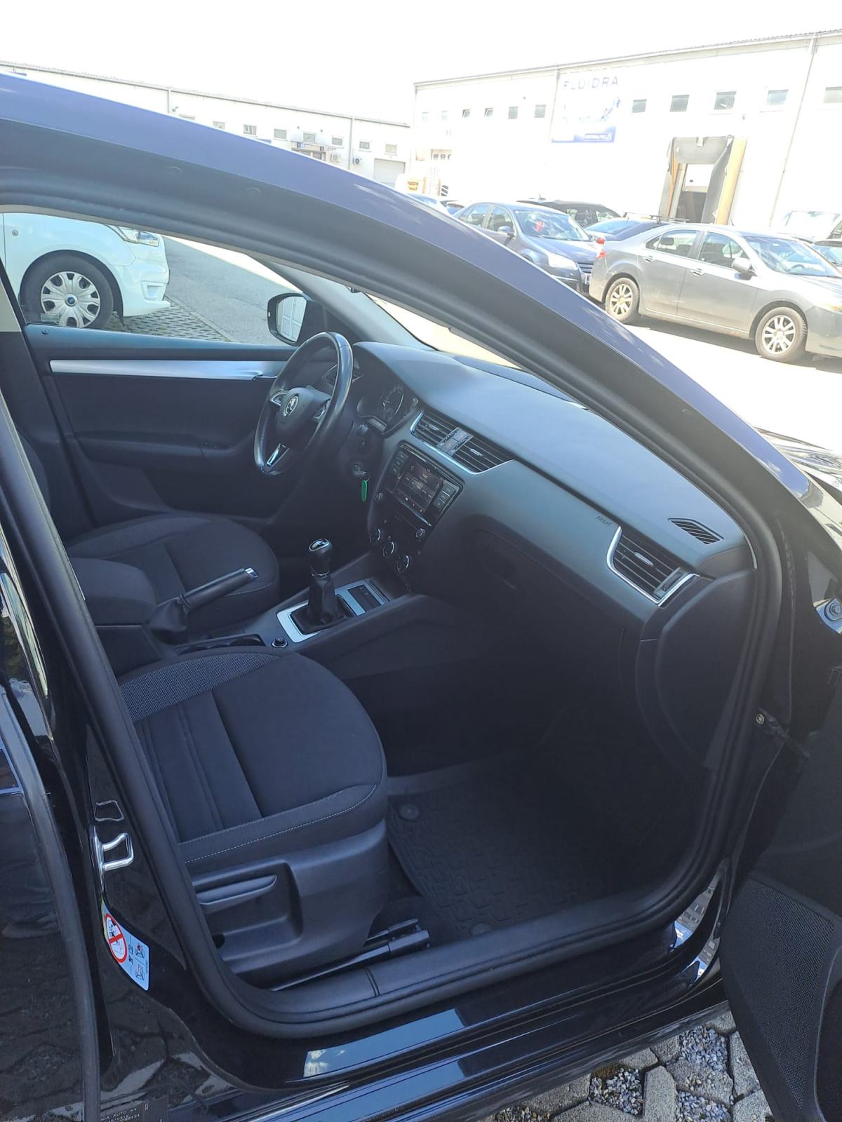 Škoda Octavia 1.6 TDI, fotografija 9
