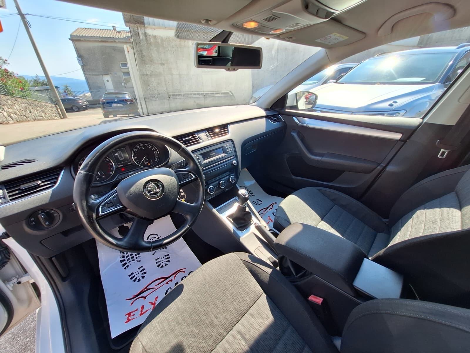 Škoda Octavia 1,6 TDI, fotografija 12