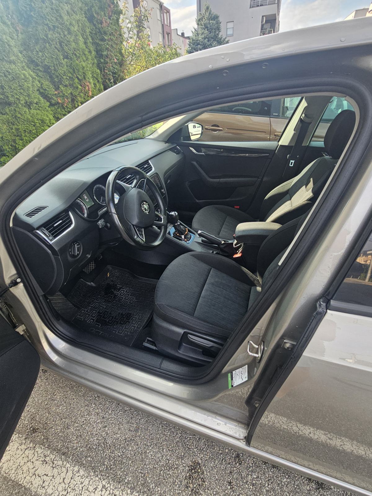 Škoda Octavia 1,6 TDI, fotografija 8
