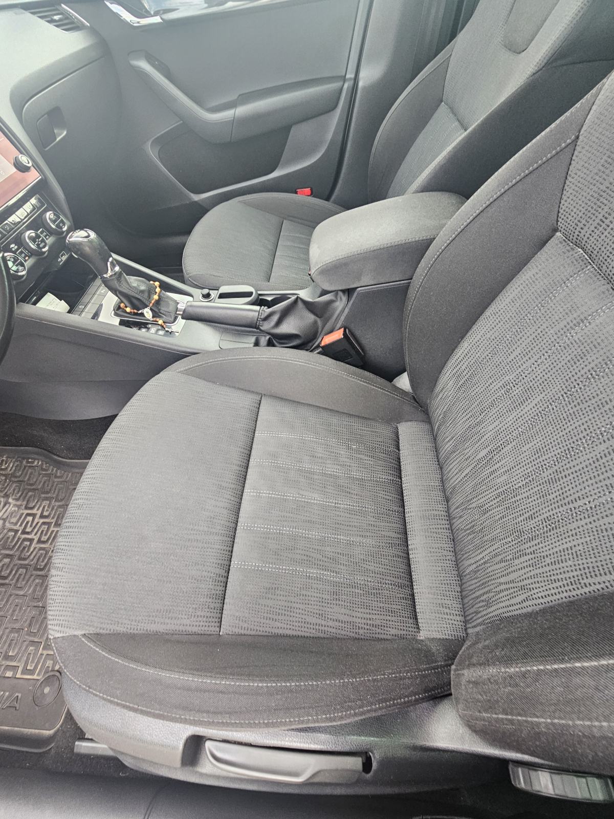 Škoda Octavia 1,6 TDI, fotografija 9