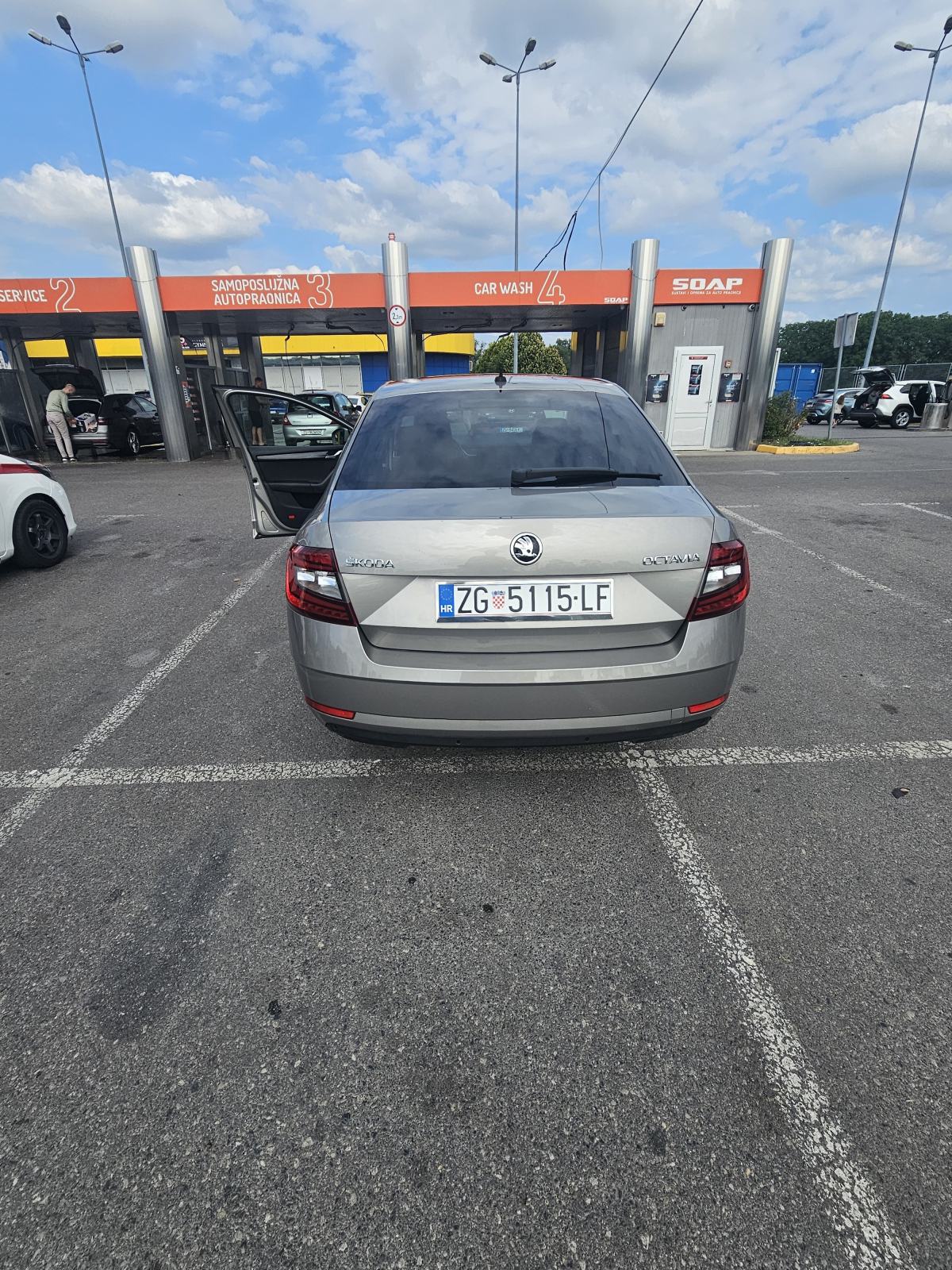 Škoda Octavia 1,6 TDI, fotografija 17