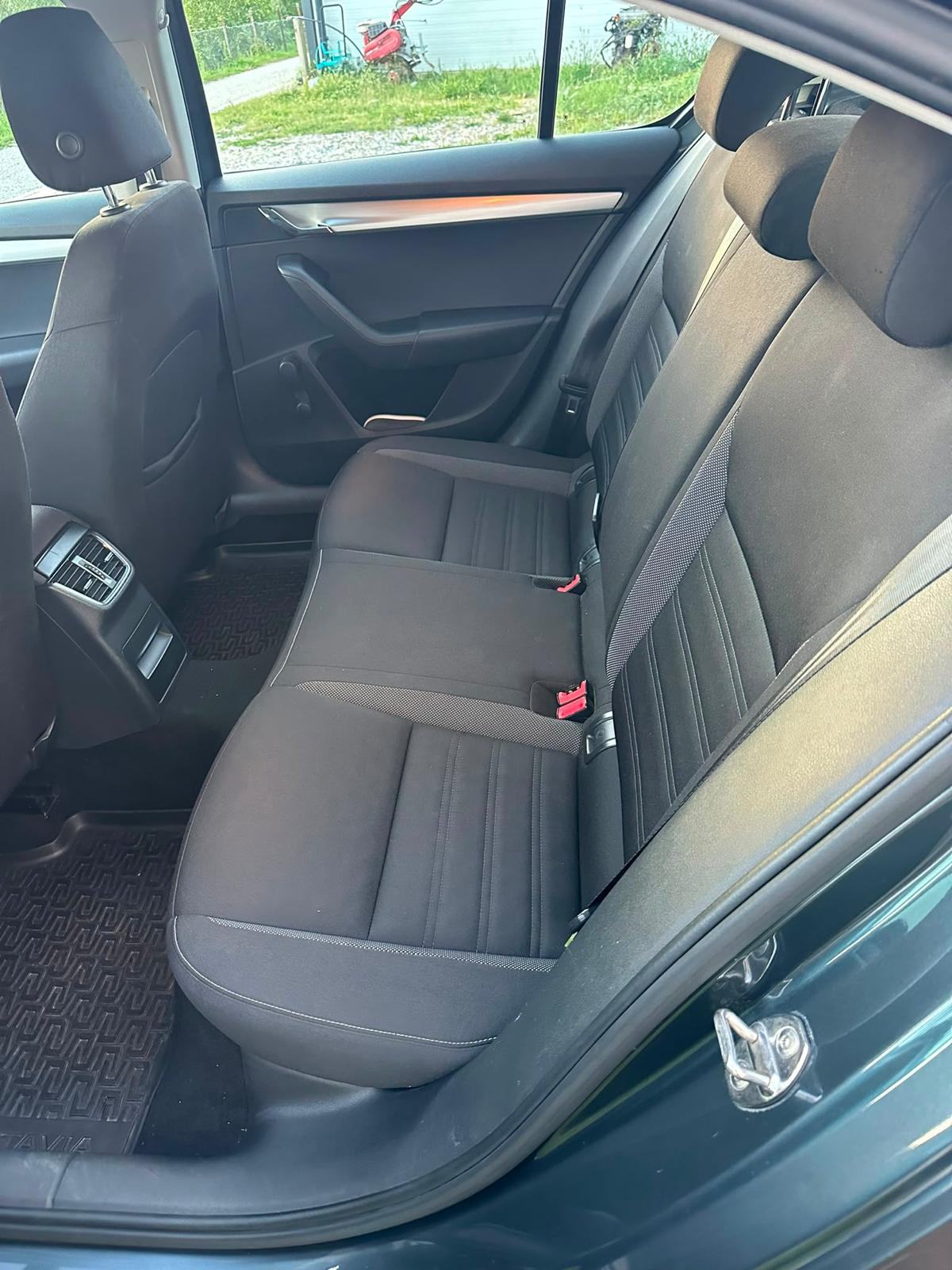 Škoda Octavia 1,6 TDI, fotografija 7