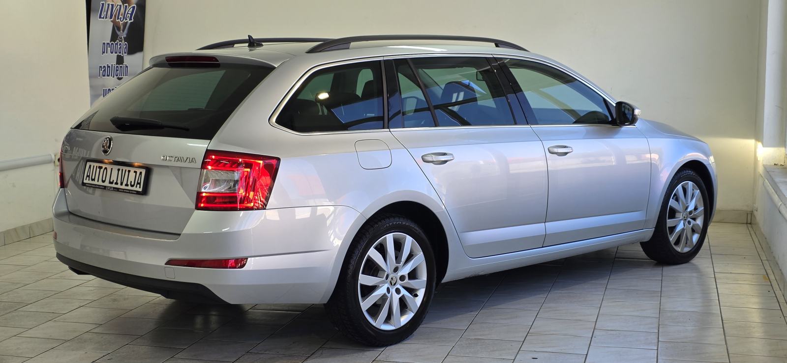 Škoda Octavia 1,6 TDI, fotografija 4