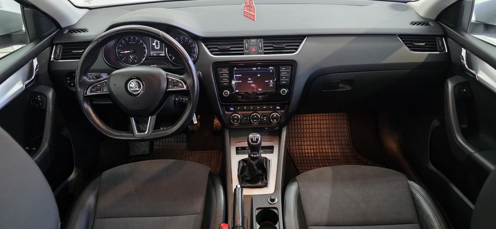 Škoda Octavia 1,6 TDI, fotografija 17