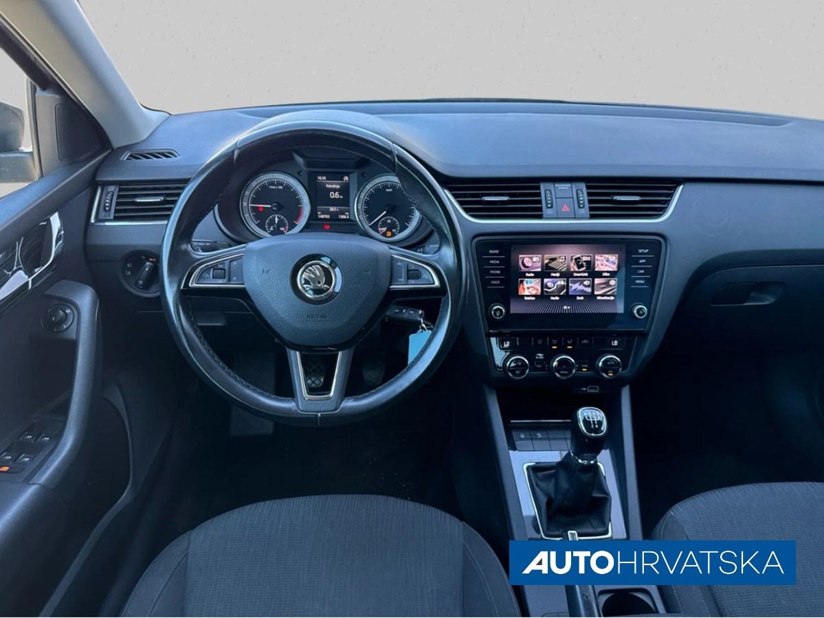 ŠKODA OCTAVIA 1.6 TDI STYLE, 13.690,00 €, fotografija 10