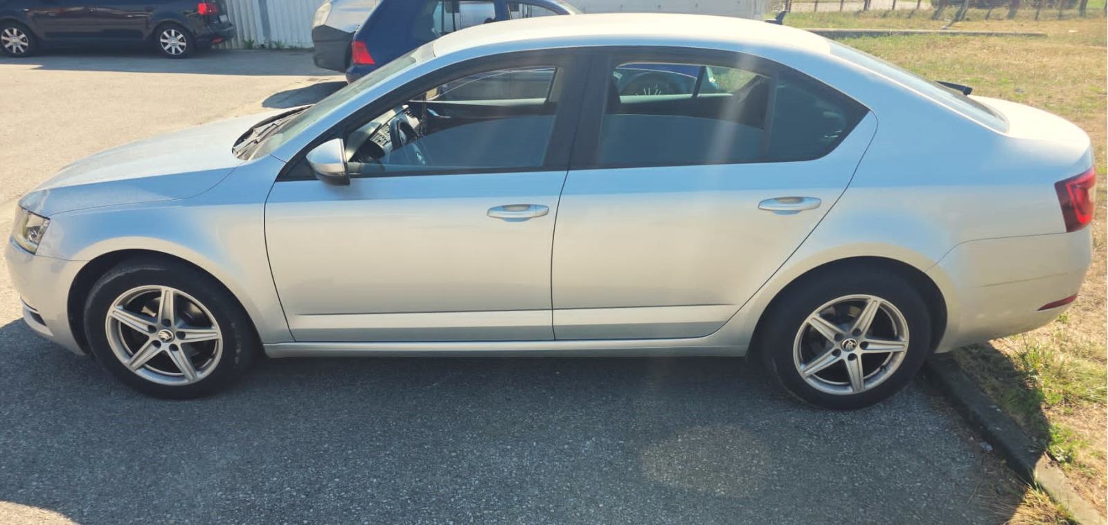 Škoda Octavia 1,6 TDI****STYLE oprema****HR.AUTO****ODLIČAN***, fotografija 2