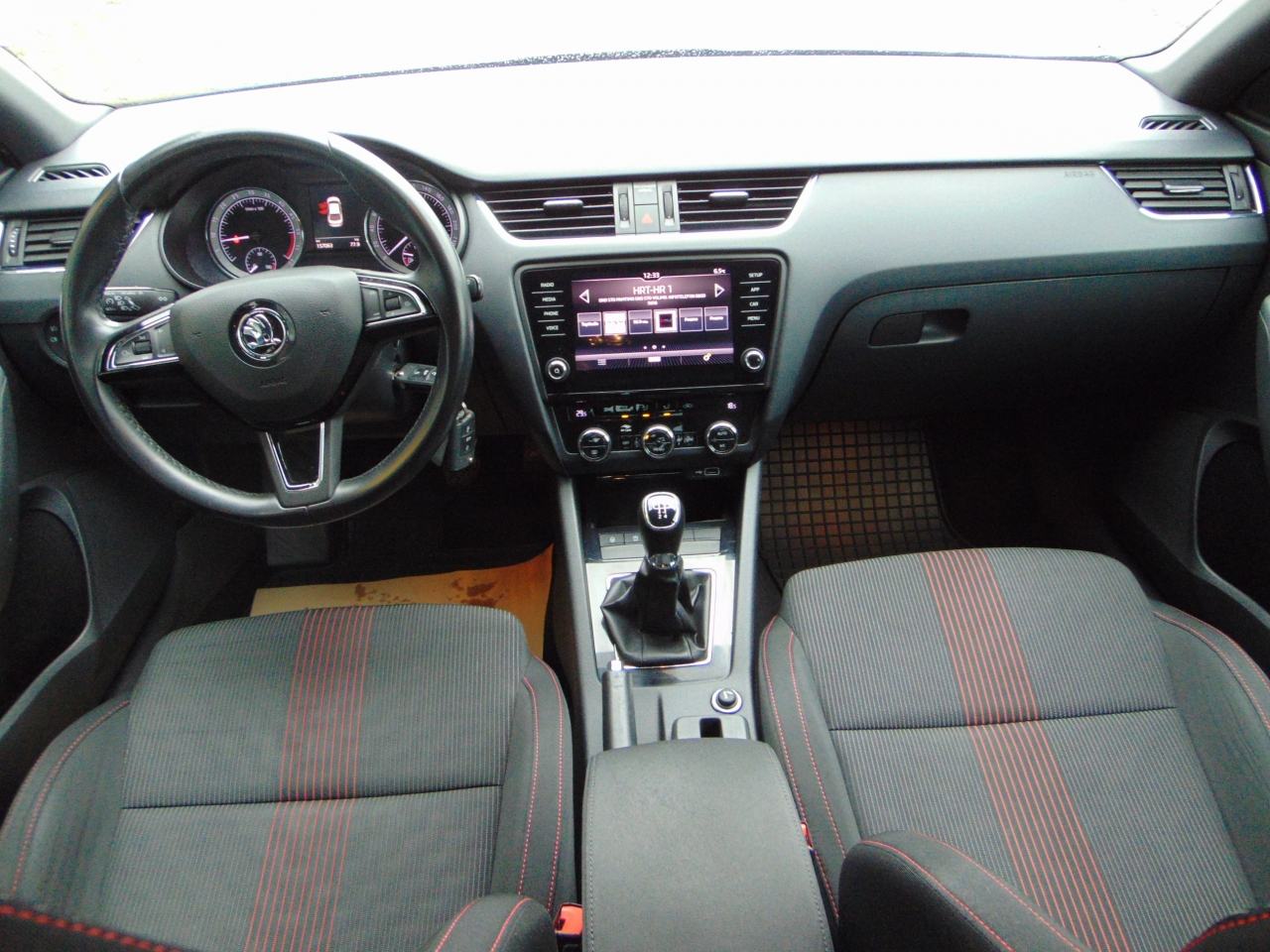 Škoda Octavia 1,6 TDI Style, fotografija 8