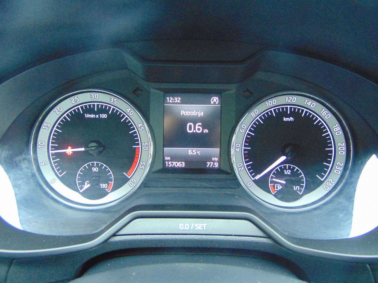 Škoda Octavia 1,6 TDI Style, fotografija 10