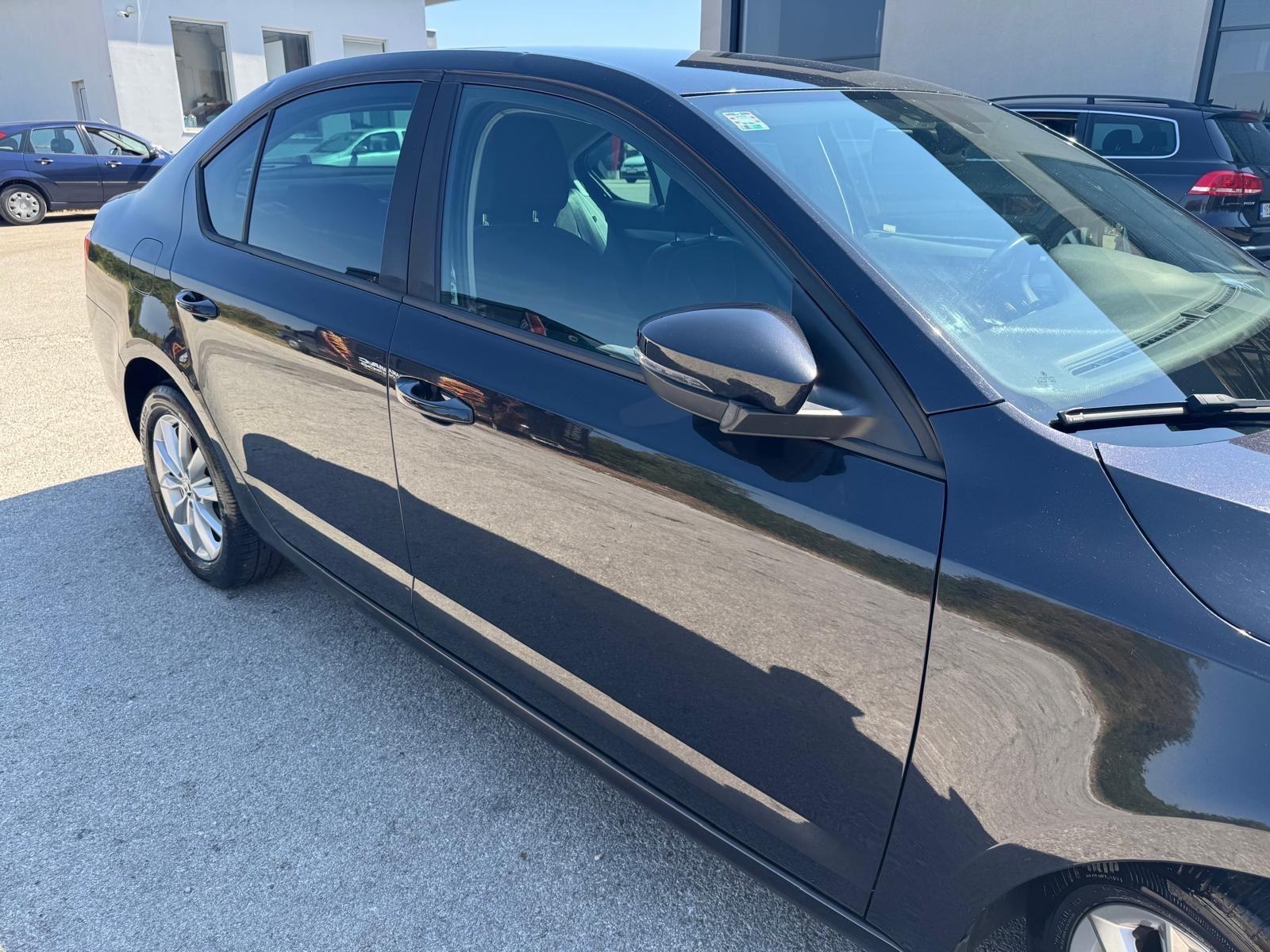Škoda Octavia 1,6 TDI STYLE, fotografija 4