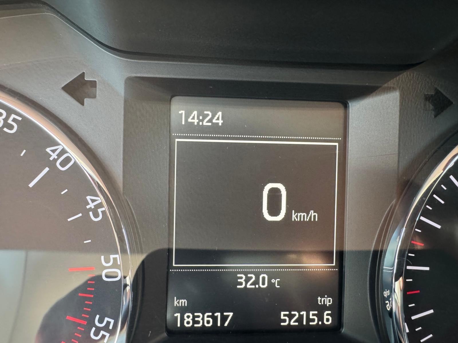 Škoda Octavia 1,6 TDI STYLE, fotografija 14