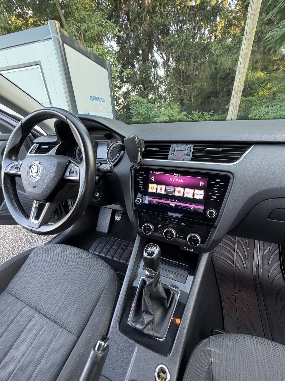 Škoda Octavia 1,6 TDI (Style + winner plus paket), fotografija 4