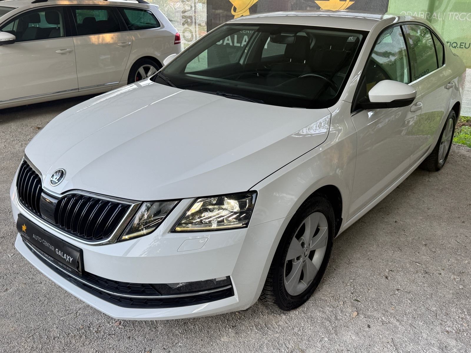 Škoda Octavia 1,6 TDI XENON✅KEYLESS GO✅GRIJANJE SJEDALA✅JAMSTVO 12✅, fotografija 3