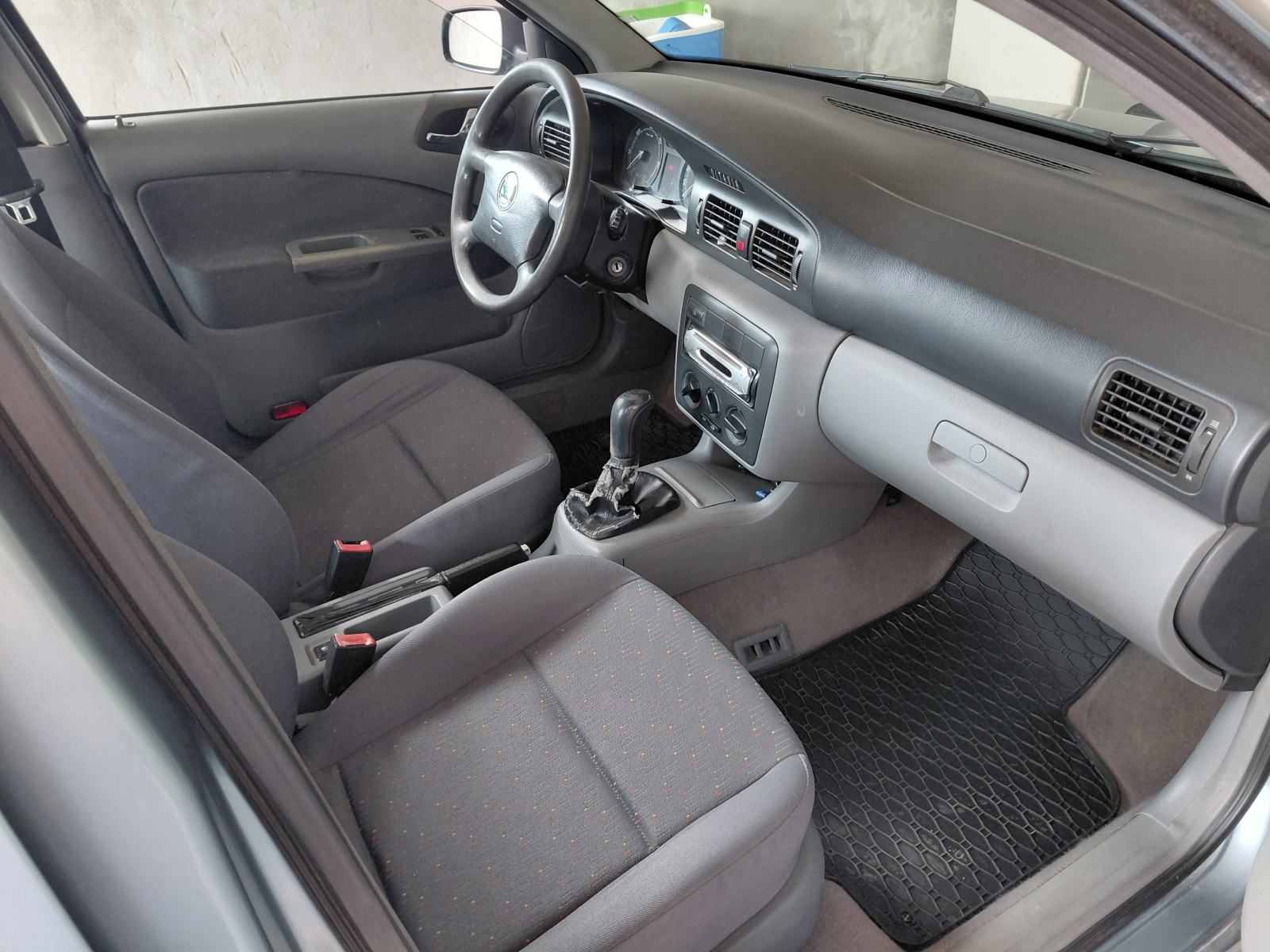 Škoda Octavia 1,9 TDI, fotografija 8