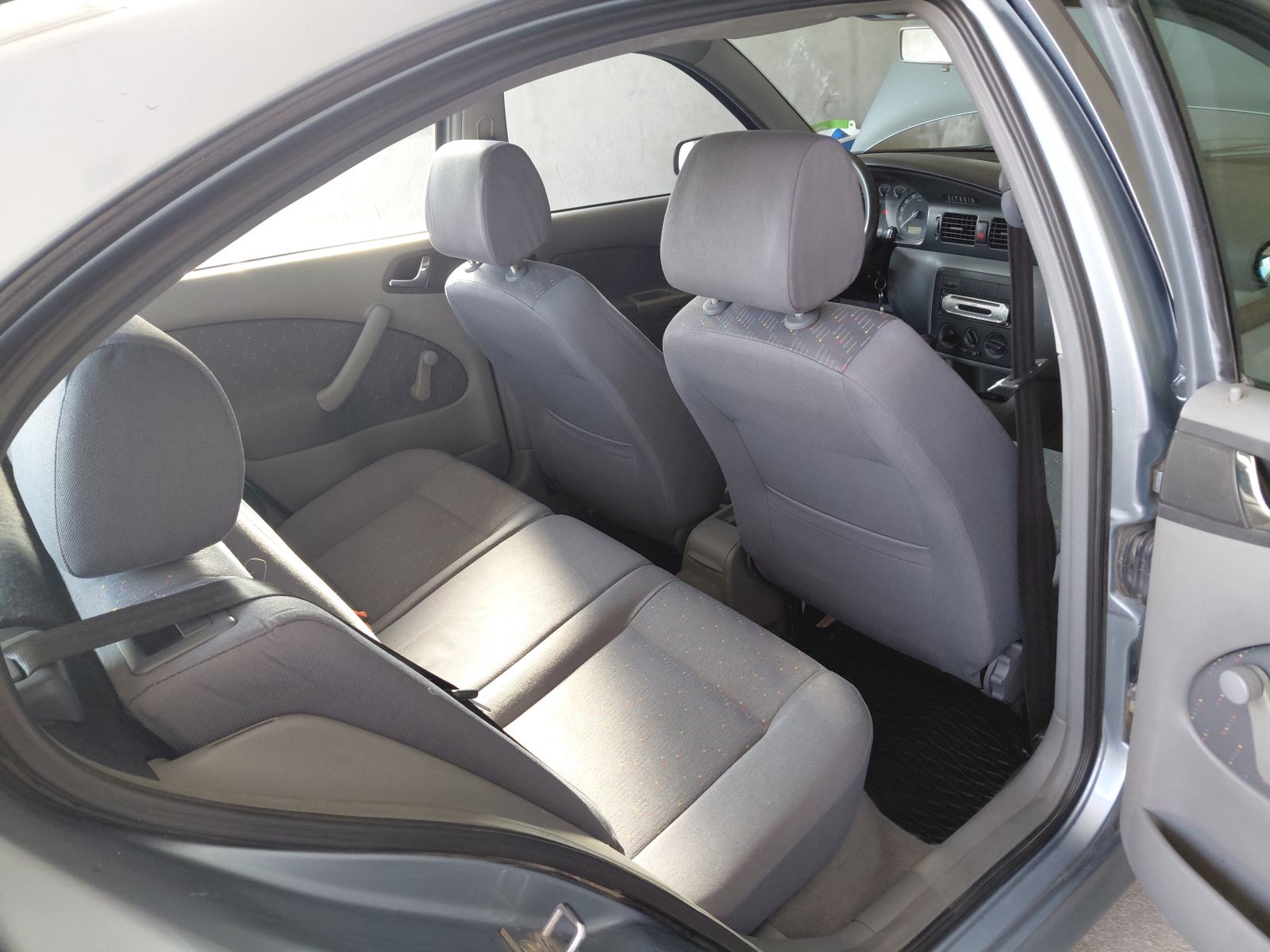 Škoda Octavia 1,9 TDI, fotografija 10