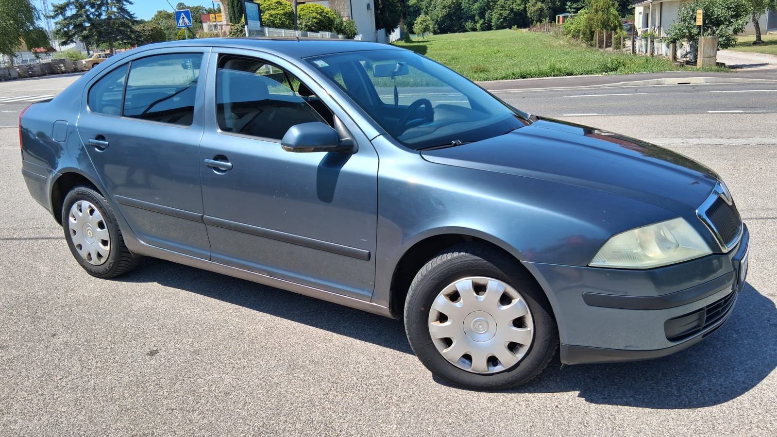 Škoda Octavia 1,9 TDI-odličan auto!-reg punu 1 g...1950eur, fotografija 7