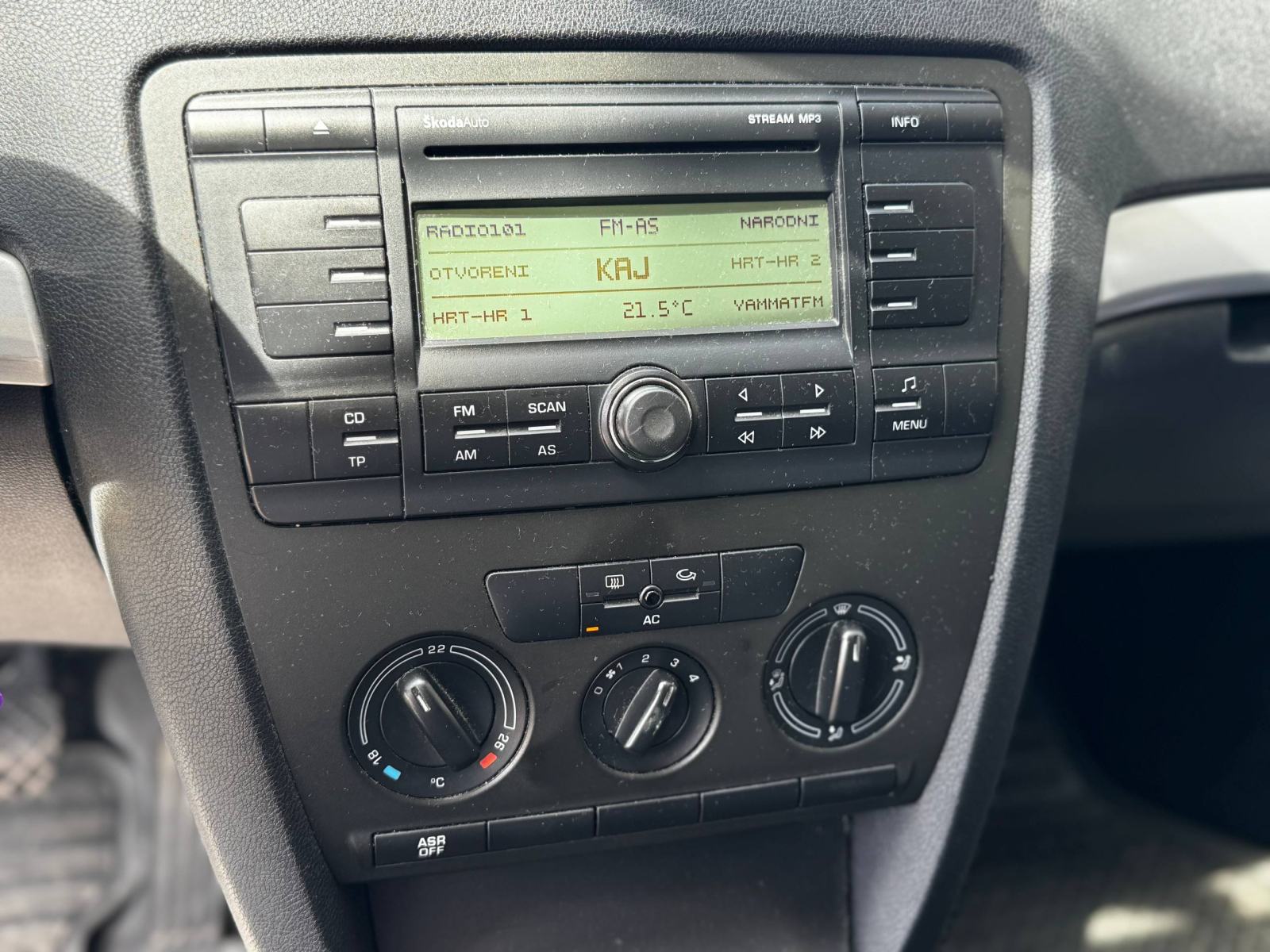 Škoda Octavia 1,9 TDI *KLIMA*REGAN*, fotografija 12