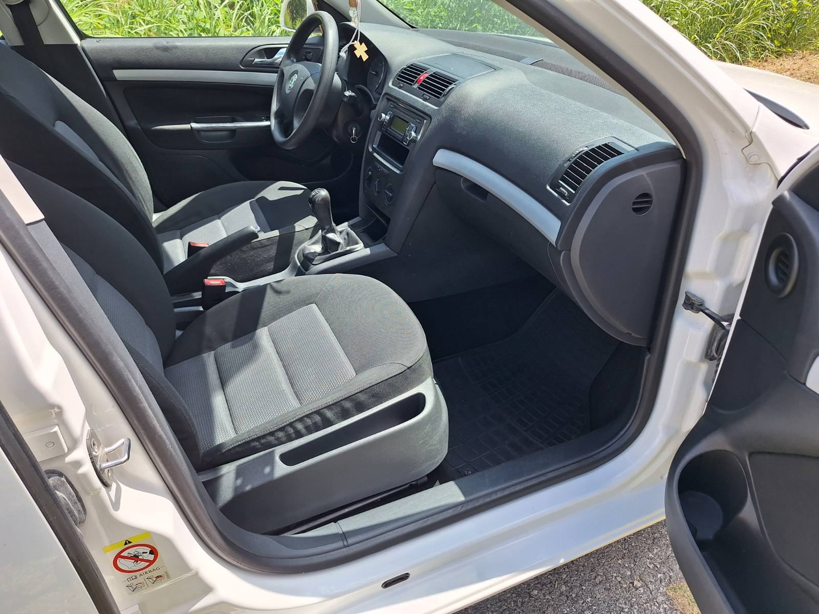 Škoda Octavia 1,9 TDI, fotografija 8