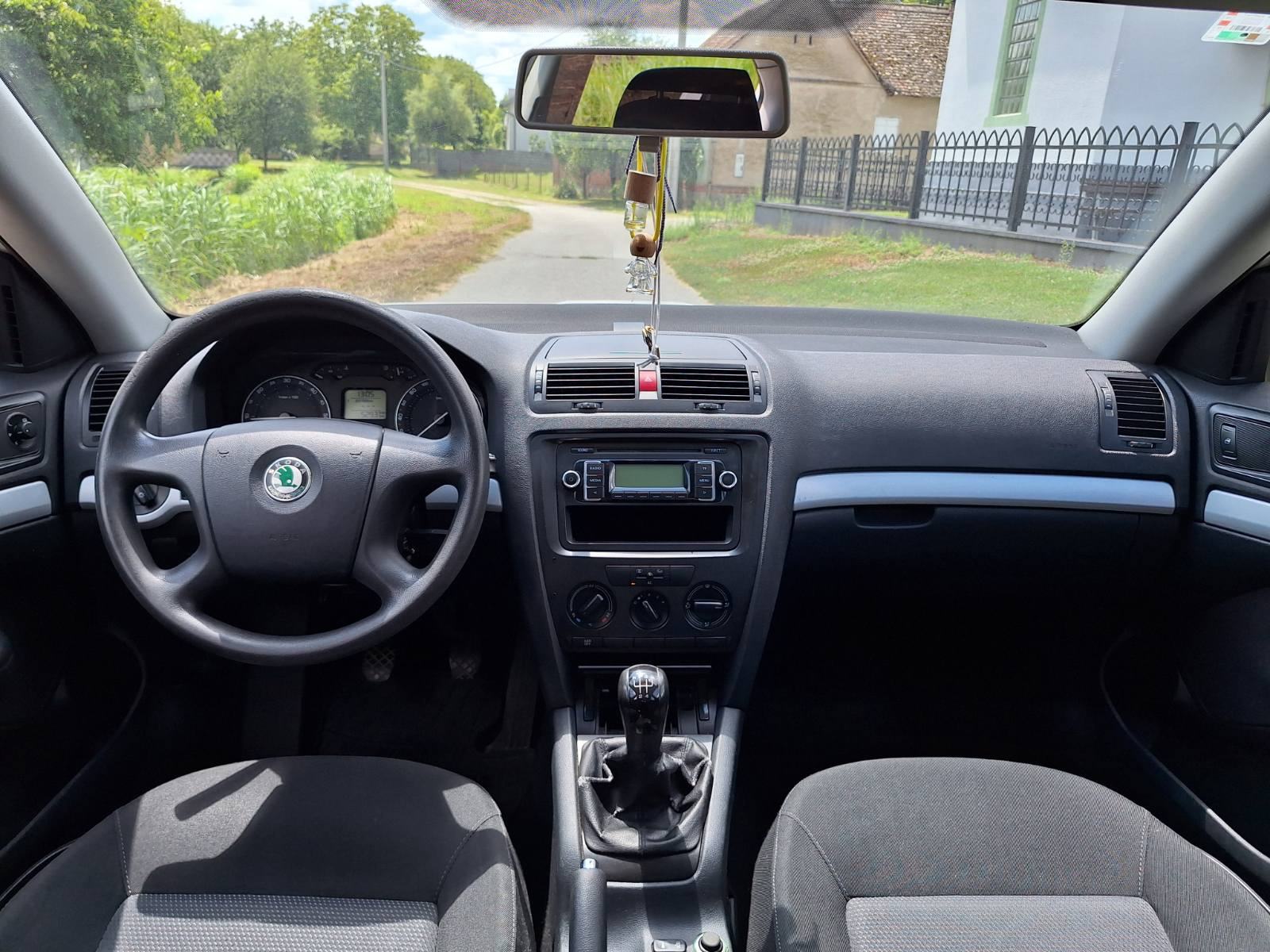 Škoda Octavia 1,9 TDI, fotografija 10
