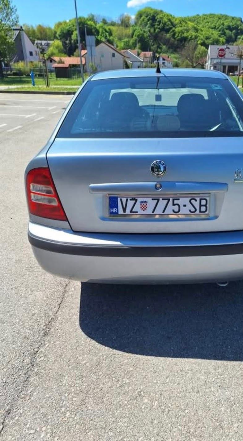Škoda Octavia 1,9 TDI, fotografija 8
