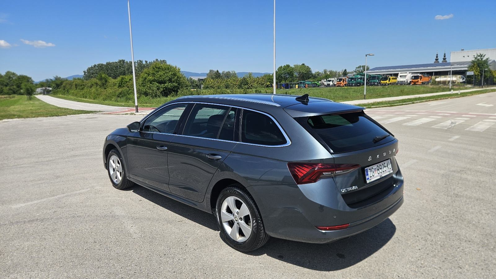 Škoda Octavia Combi 2,0/150 DSG 165.000 km, fotografija 8