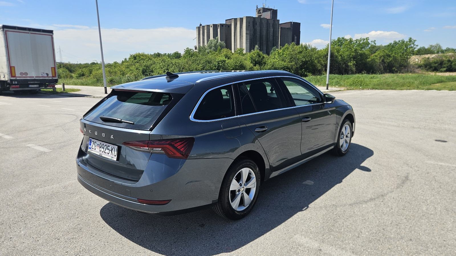 Škoda Octavia Combi 2,0/150 DSG 165.000 km, fotografija 6