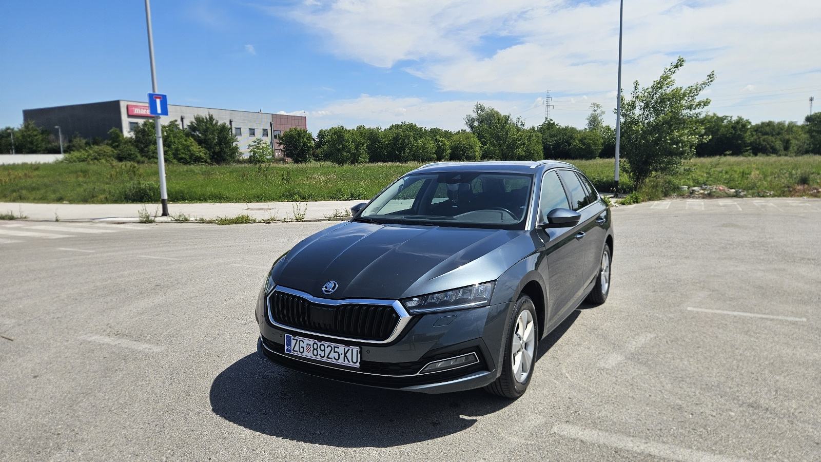 Škoda Octavia Combi 2,0/150 DSG 165.000 km, fotografija 2