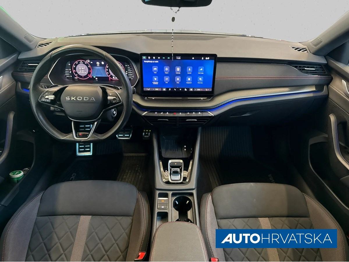 ŠKODA OCTAVIA 2.0 RS, 40.900,00 €, fotografija 9