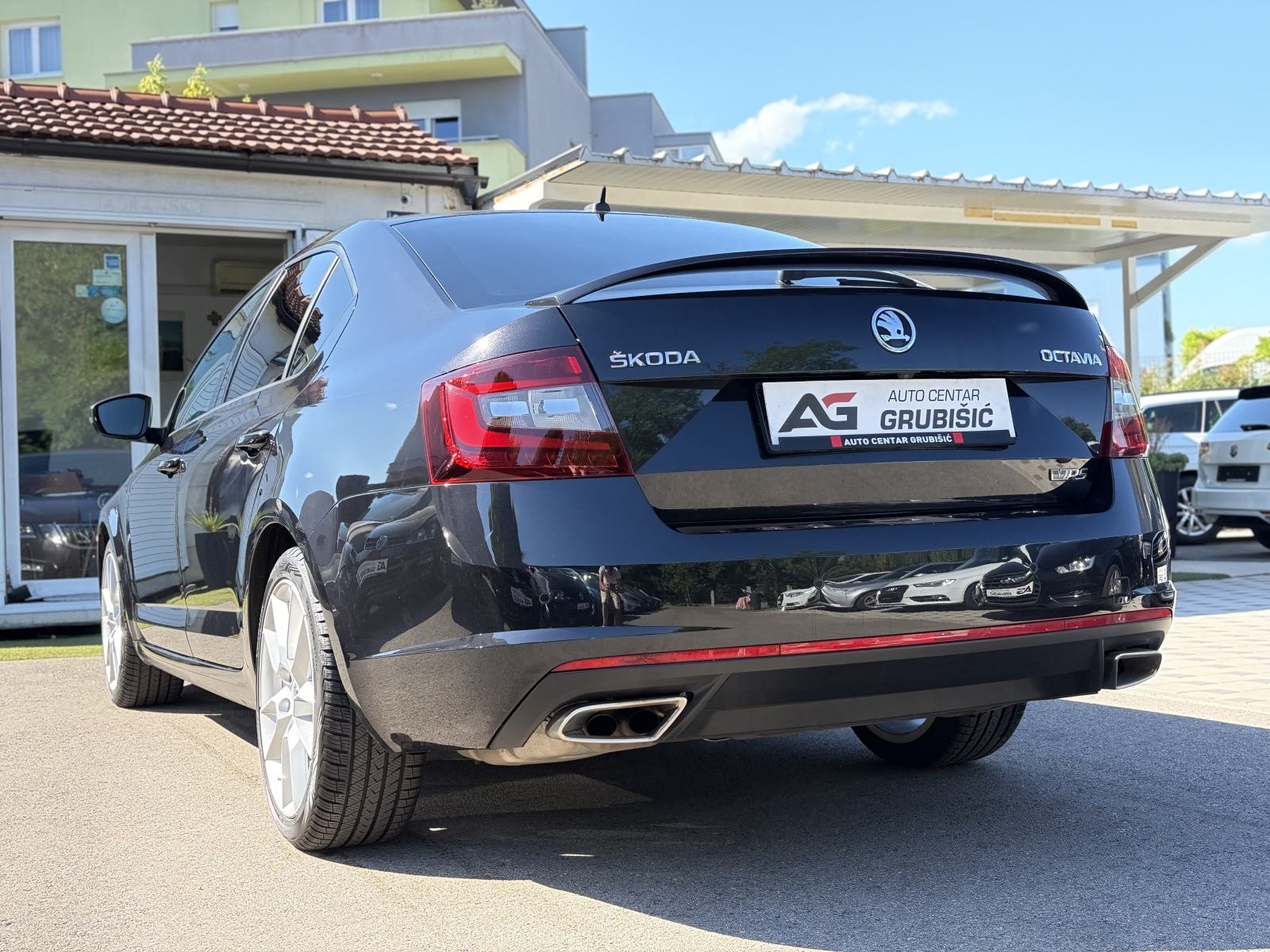 Škoda Octavia 2,0 RS DSG *RS* *Servisna knjiga* *Top oprema* *Jamstvo*, fotografija 14