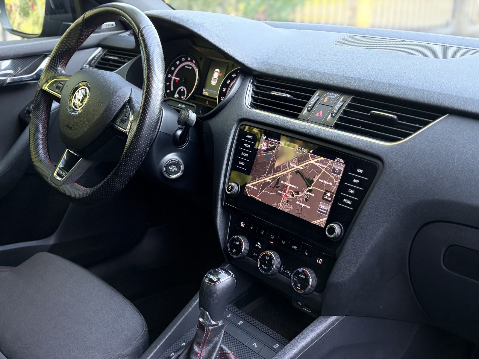 Škoda Octavia 2,0 RS DSG *RS* *Servisna knjiga* *Top oprema* *Jamstvo*, fotografija 16