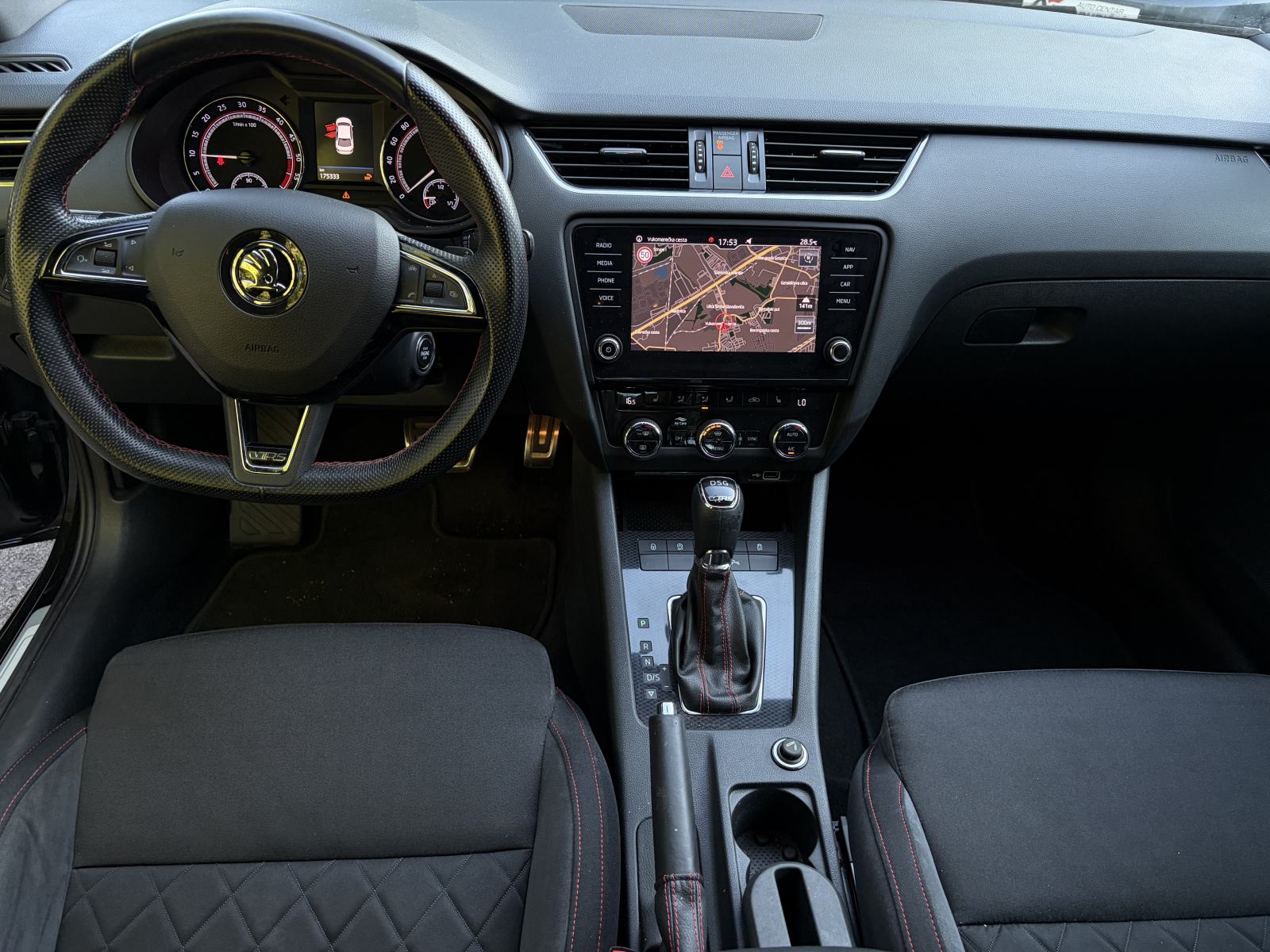 Škoda Octavia 2,0 RS DSG *RS* *Servisna knjiga* *Top oprema* *Jamstvo*, fotografija 19