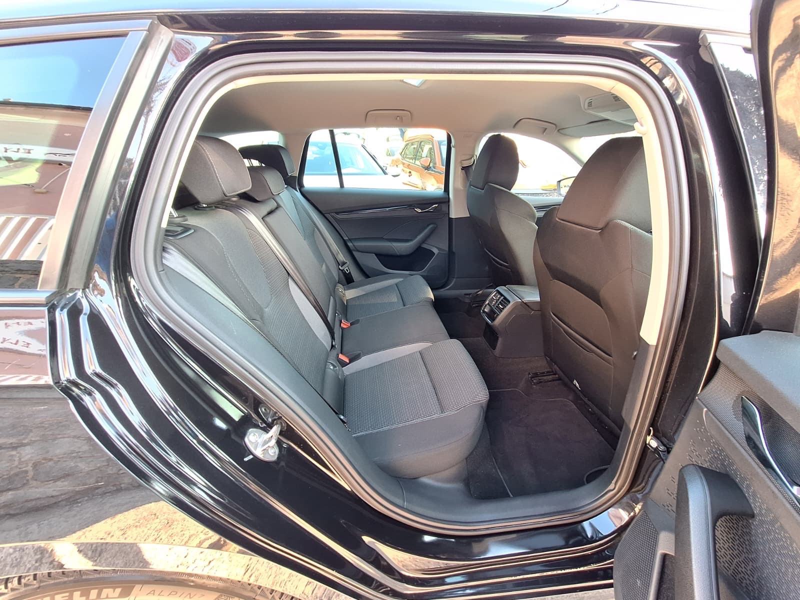 Škoda Octavia 2,0 TDI 150 KS automatik LED/NAVI.(u sustav pdv)Akcija, fotografija 19
