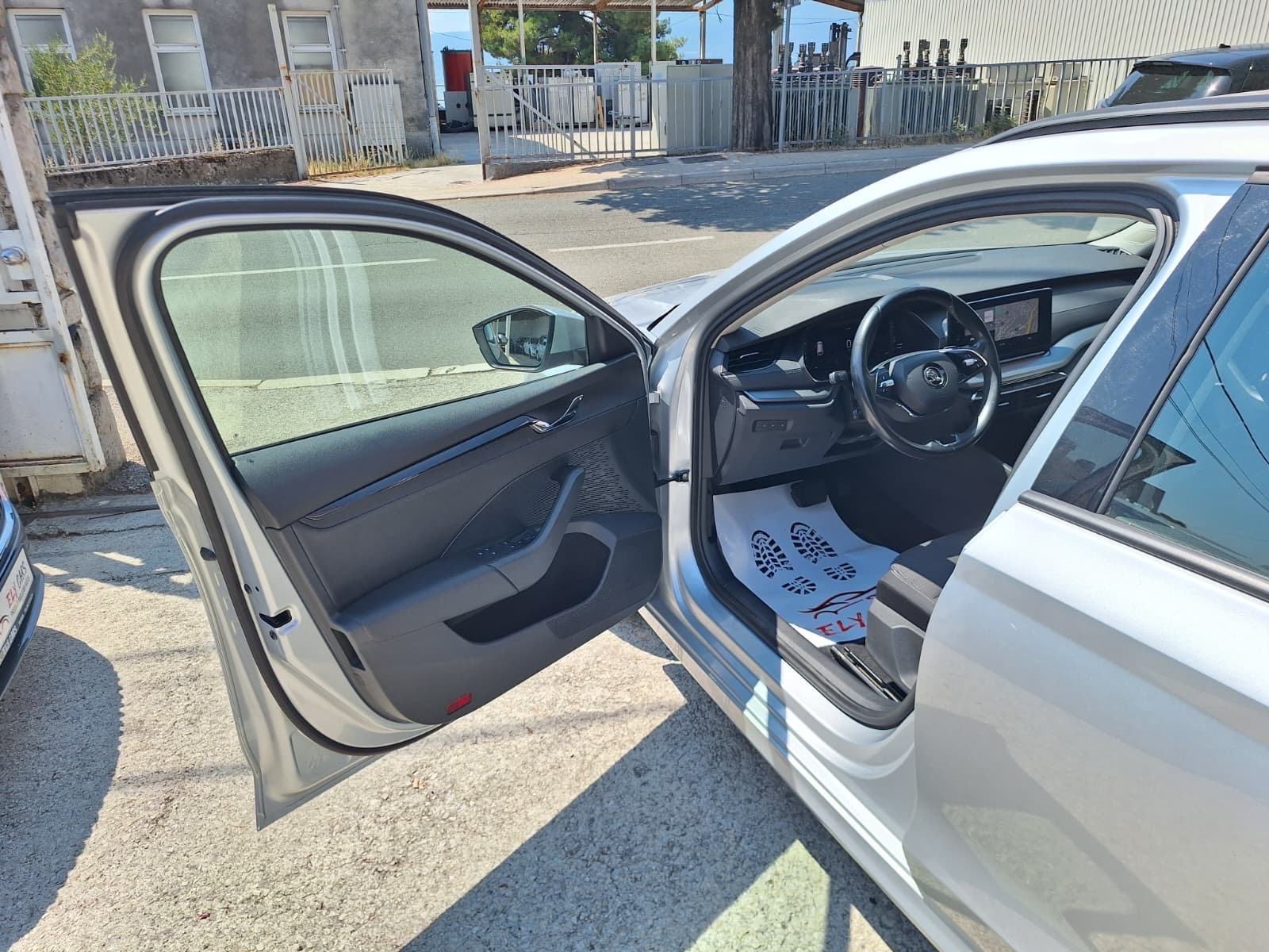 Škoda Octavia 2,0 TDI 150 KS DSG automatik(VIRTUL/LED/NAVI., fotografija 10